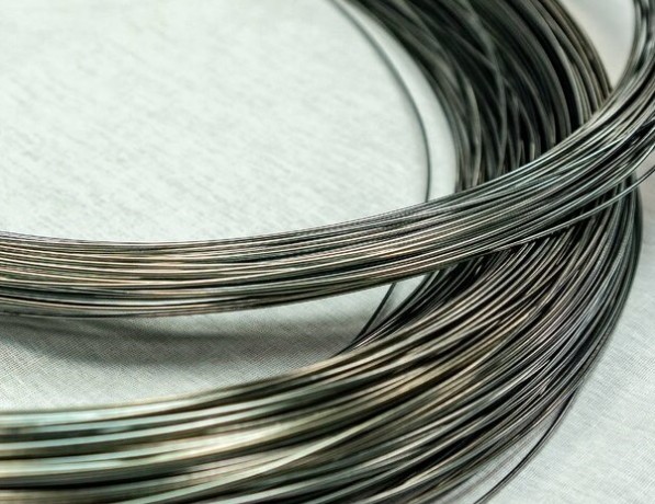 Проволока гафниевая ГФИ-1 1,8 мм ТУ 48-4-389-76 фото