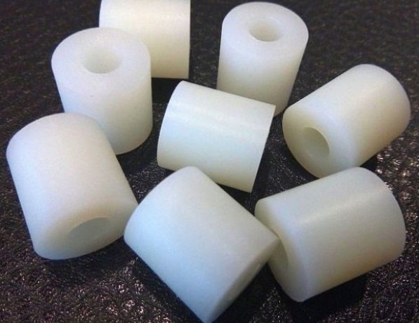 Капролоновая втулка голубая ПА 6 А 75х1000 мм ТУ 2224-001-78534599-2006 фото