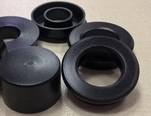 Капролоновая маслонаполненная втулка черная ПА 6 Б 75х1000 мм ТУ 2224-001-78534599-2006 фото