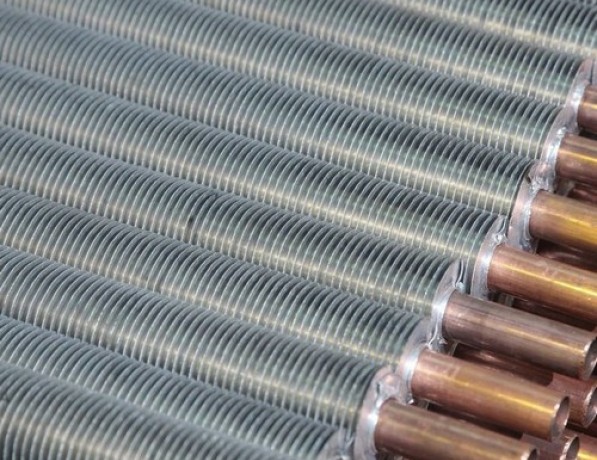 Труба биметаллическая круглая бесшовная х/к Ст10 М3р 18х4х1,4 мм ГОСТ 10192-62 фото